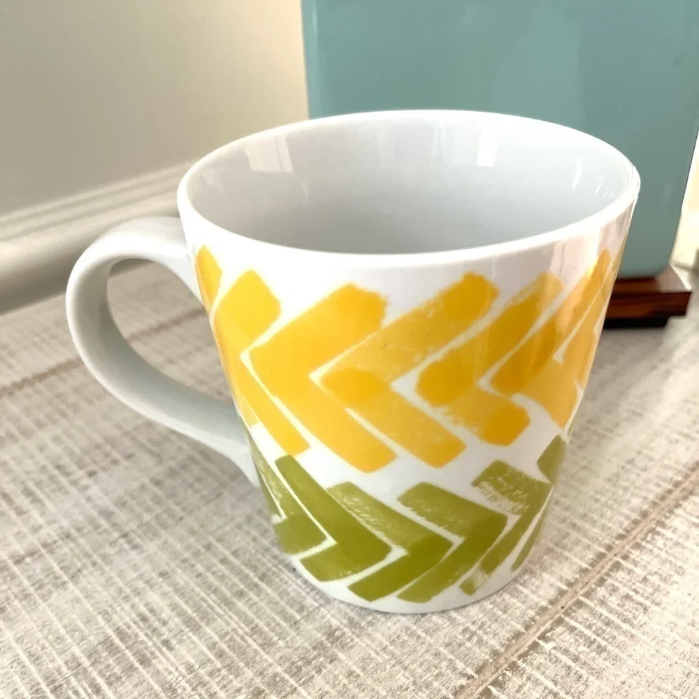 Crate & Barrel Coffee Mug Brushstroke Yellow And Green 16oz Cup Tea